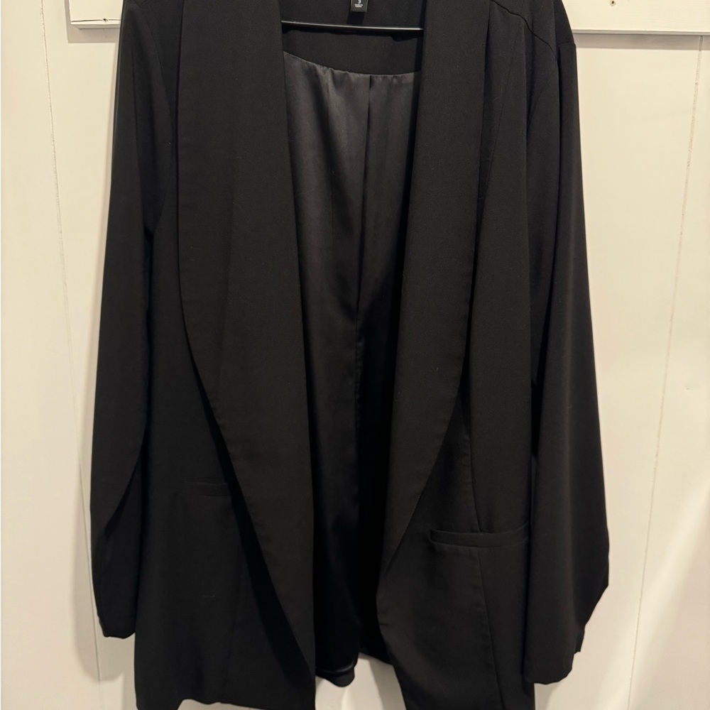 Torrid Size 3 Like New Lined Black Women's Blazer - Corporate Goth, Career woman
